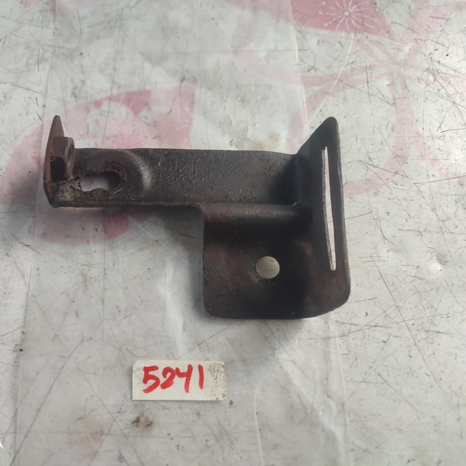 Breket Pangkon Dudukan Box Filter Udara Yamaha V75 V 75 V80 V 80 Original / 5241