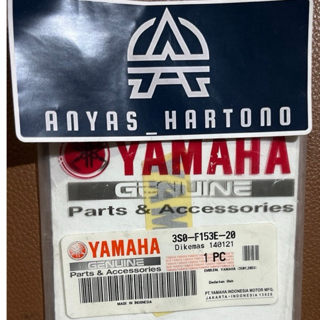 Stiker Emblem Tameng Depan Pad Belakang Mio Sporty Silver | Original Yamaha |  3S0-F153E-20