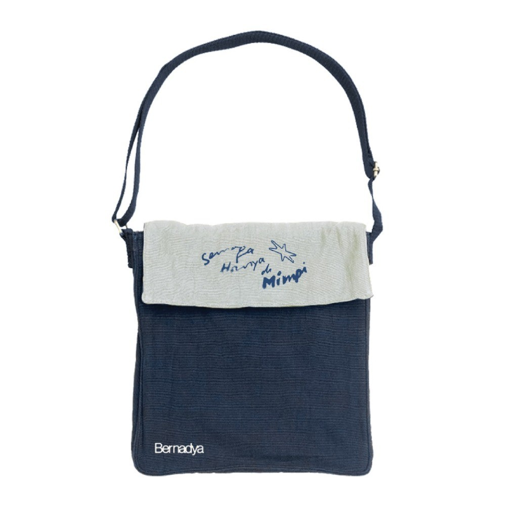 Bernadya “Semoga Hanya di Mimpi” Sling Bag