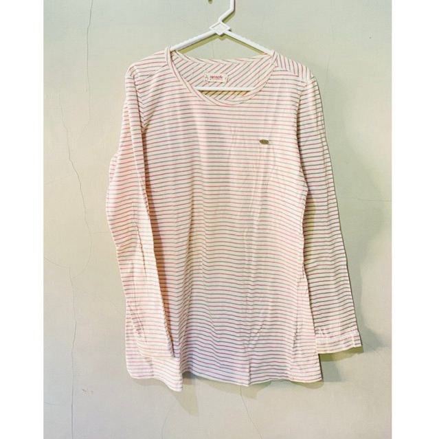 Kaos wanita Corniche cream salur