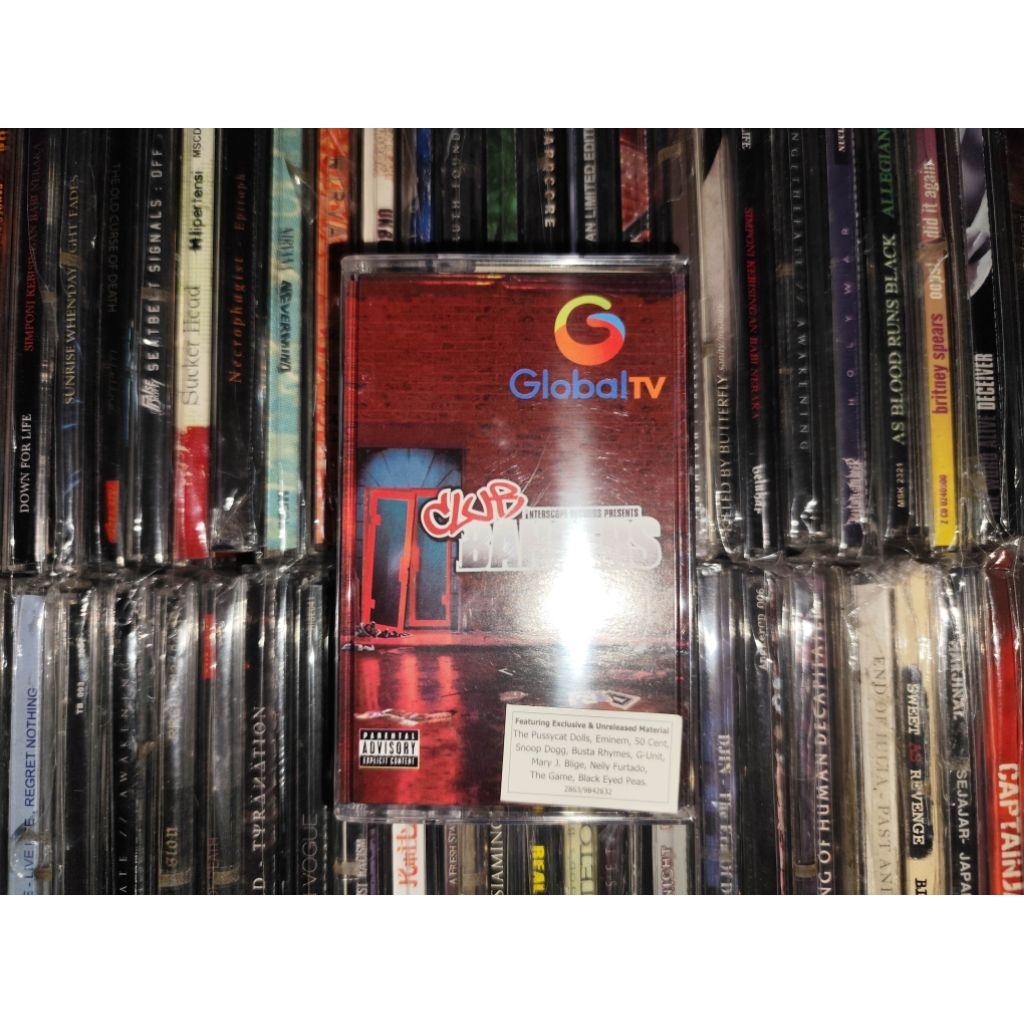 Kaset Interscope Records Presents : Club Bangers - Eminem, 50 Cent, Snoop Dogg, Busta Rhymes, G-Unit