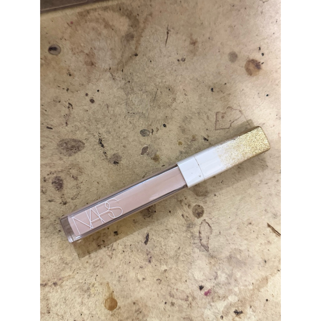 NARS liquid concealer