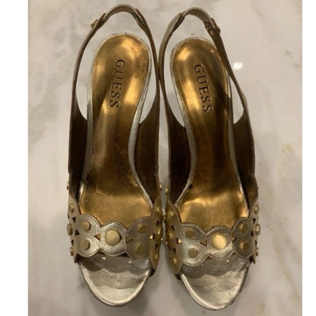 PRELOVED GUESS Sepatu Hak Tinggi High Heels Wanita Emas Gold - Size 37