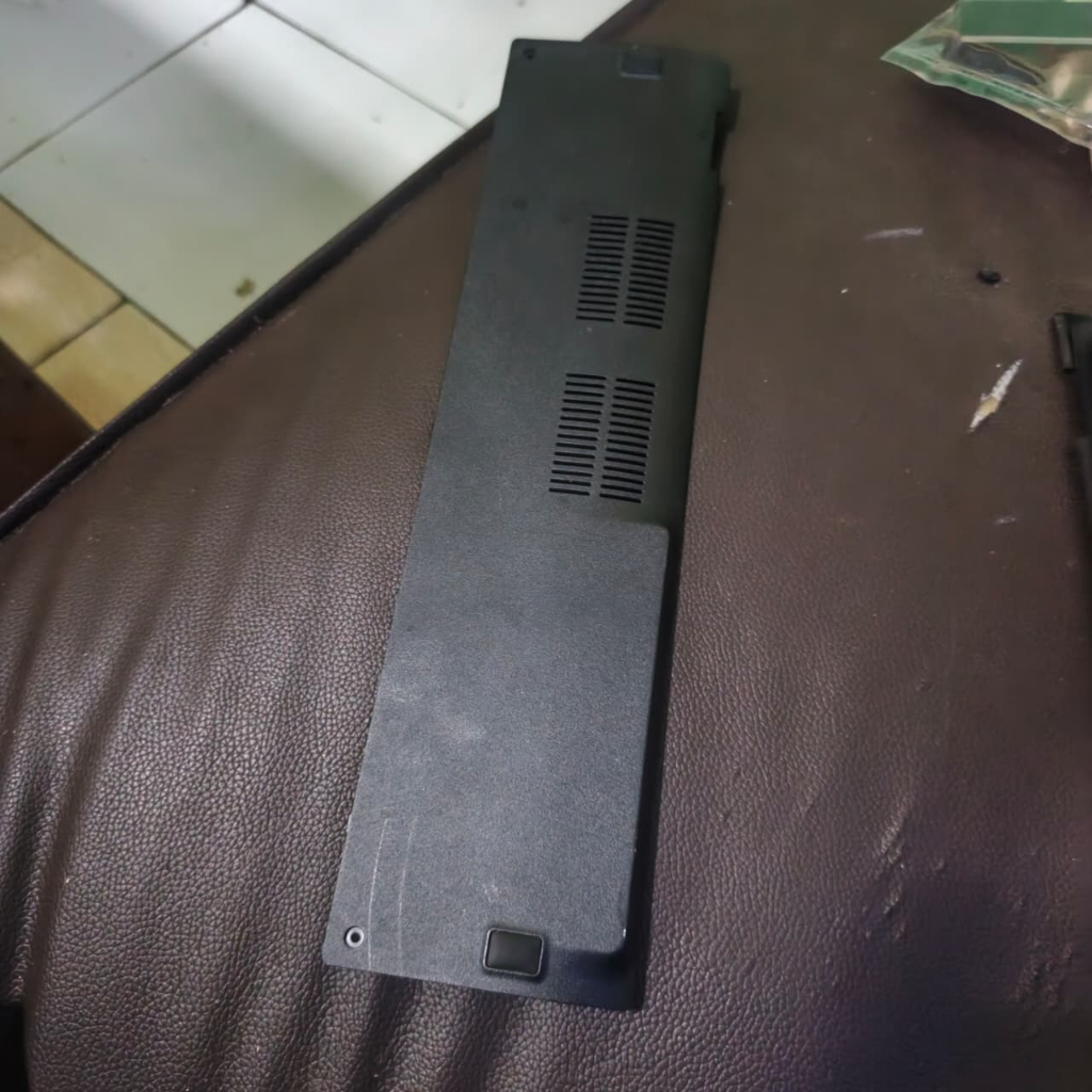 ASUS X450CA, CC, C. A450CA, CC, C tutup bawah casing