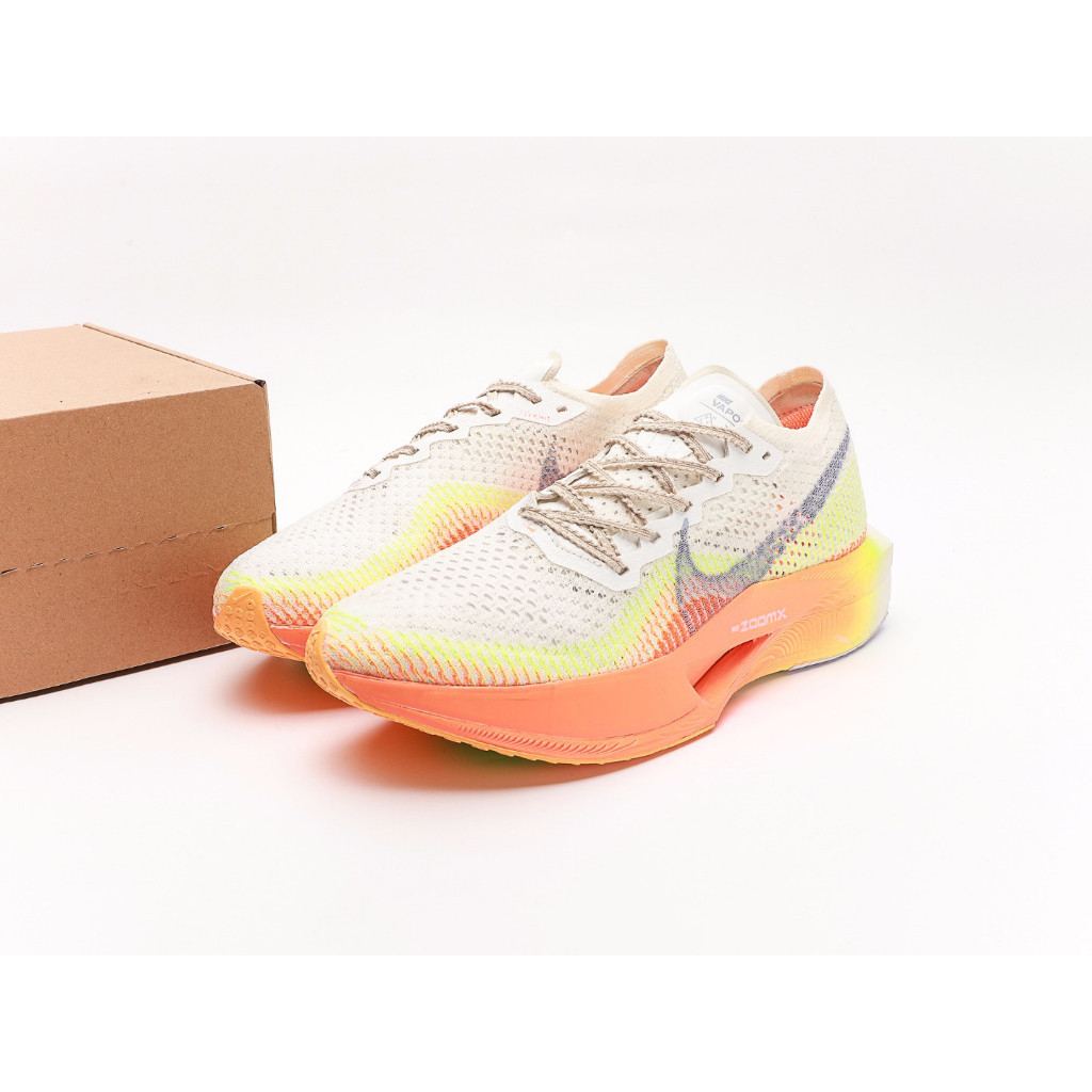 SIZE 42.5 (42,5) READY STOCK - Nike ZoomX Vaporfly NEXT% 3 Sail Total Orange (Sepatu Lari / Running 