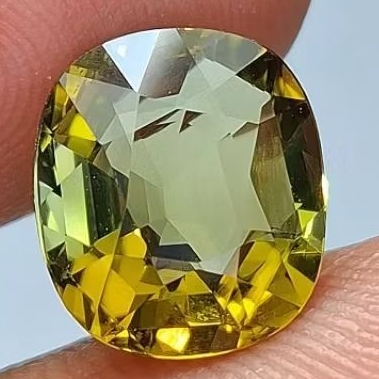 Natural Bicolor Tourmaline 4.00 ct 10.5x9.5mm Bicolor Tourmaline Yellow Green Tourmaline