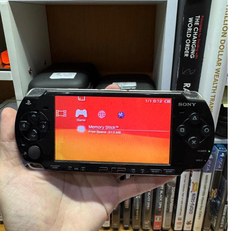 PSP Slim Piano Black Second Full Games 32GB - Playstation Portable Seri 2000 [12]