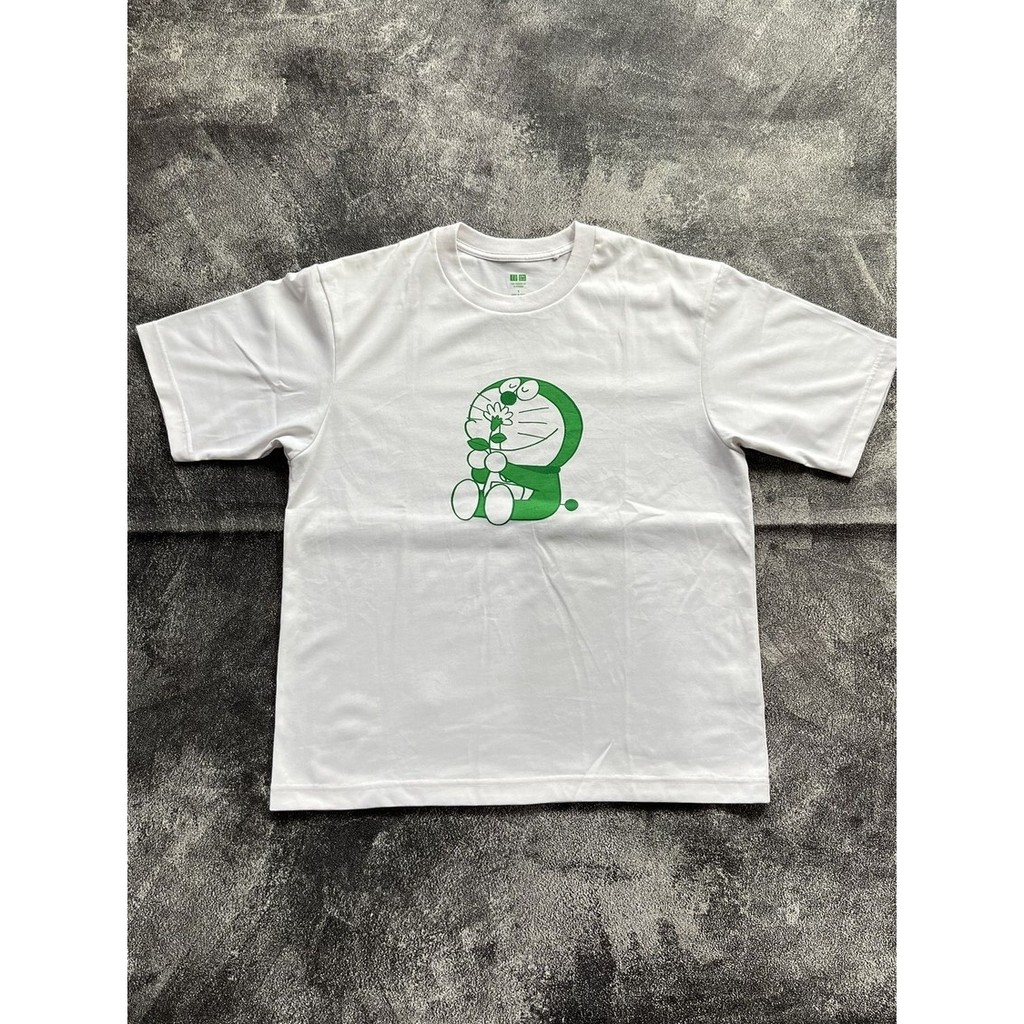 Tshirt Uniqlo UT x Doraemon Kaos Putih ukuran S