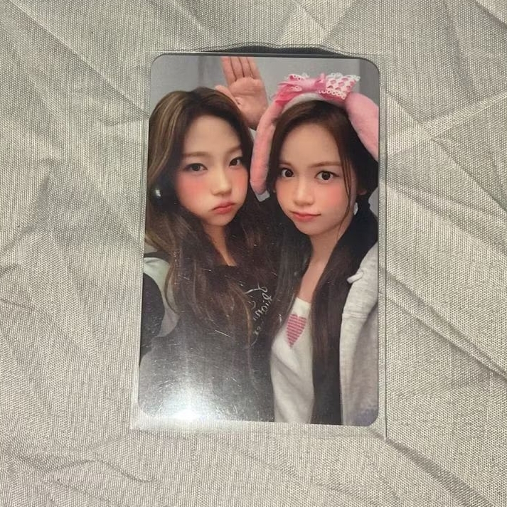 pc photocard carmen stella castella hearts2hearts