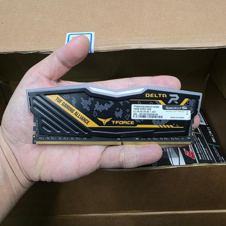 DDR4 T-FORCE DELTA 16GB PC 3600