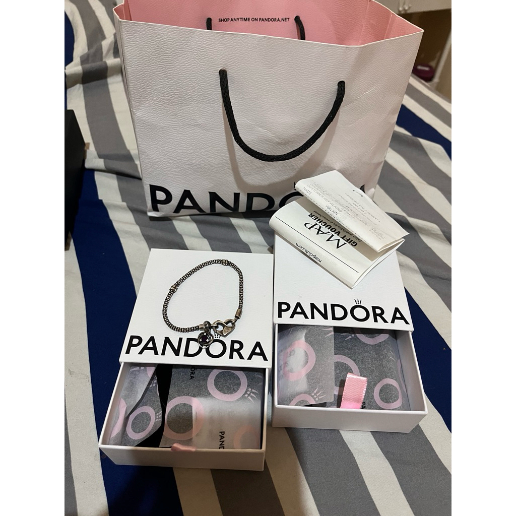 preloved pandora bracelet + charm