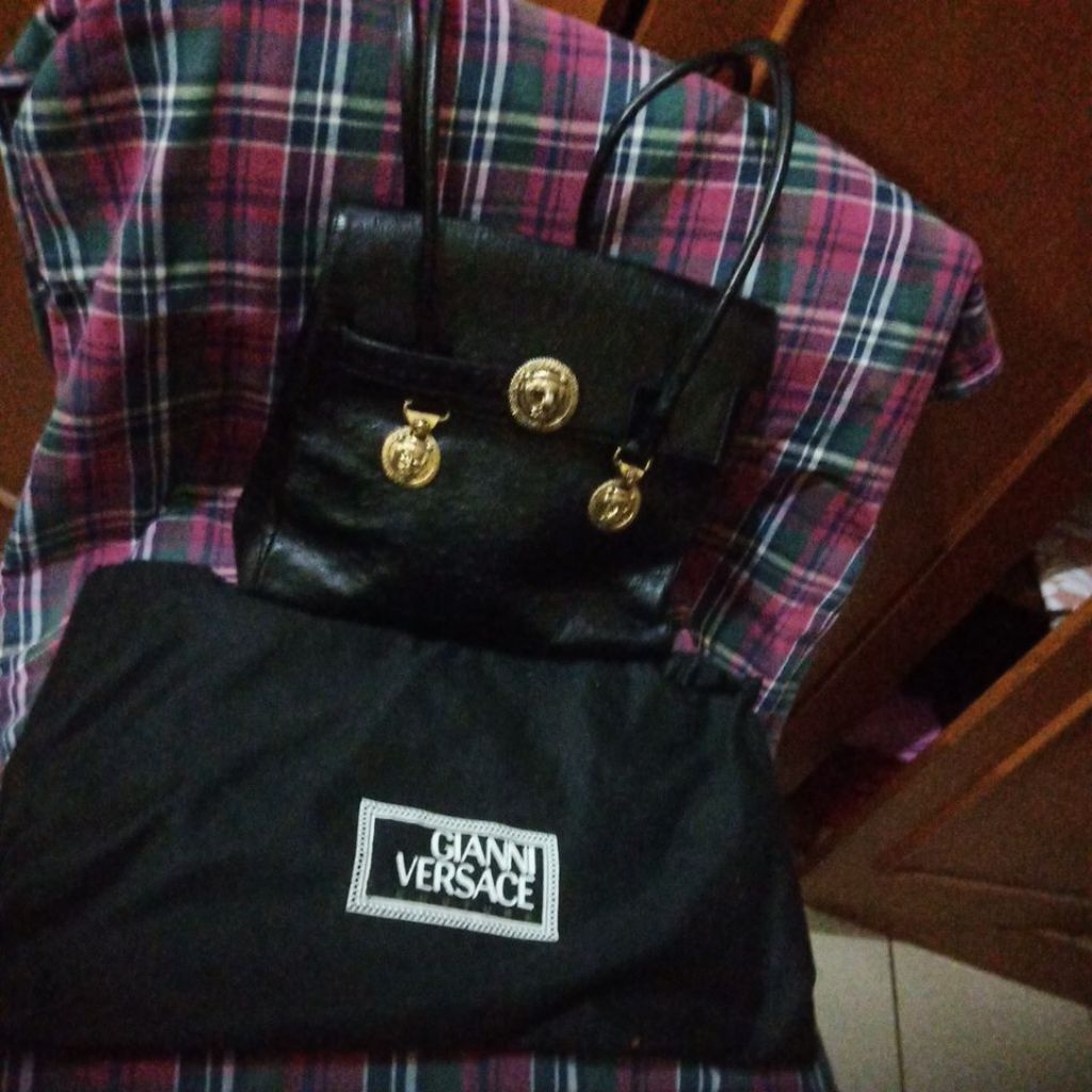 VintageVersaceShoulderLeatherBlackBag