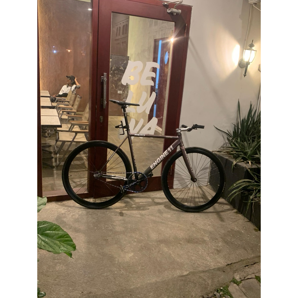 engine 11 frame only