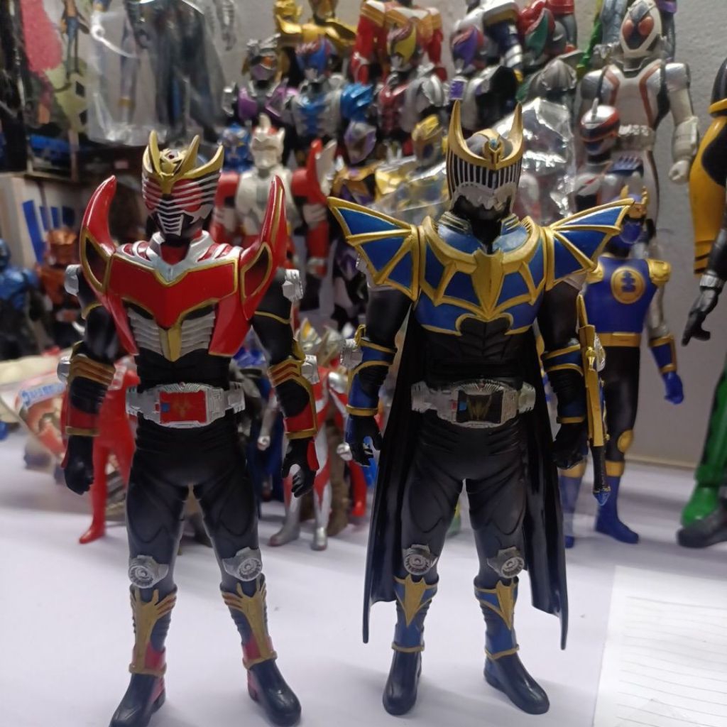 Set rhs Kamen rider ryuki & knight survive vinyl bandai