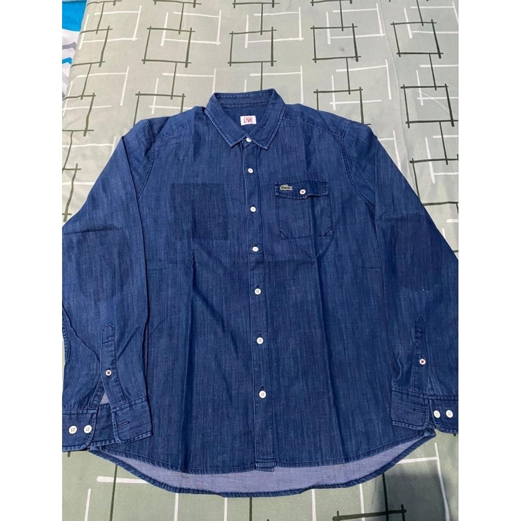Kemeja Lacoste