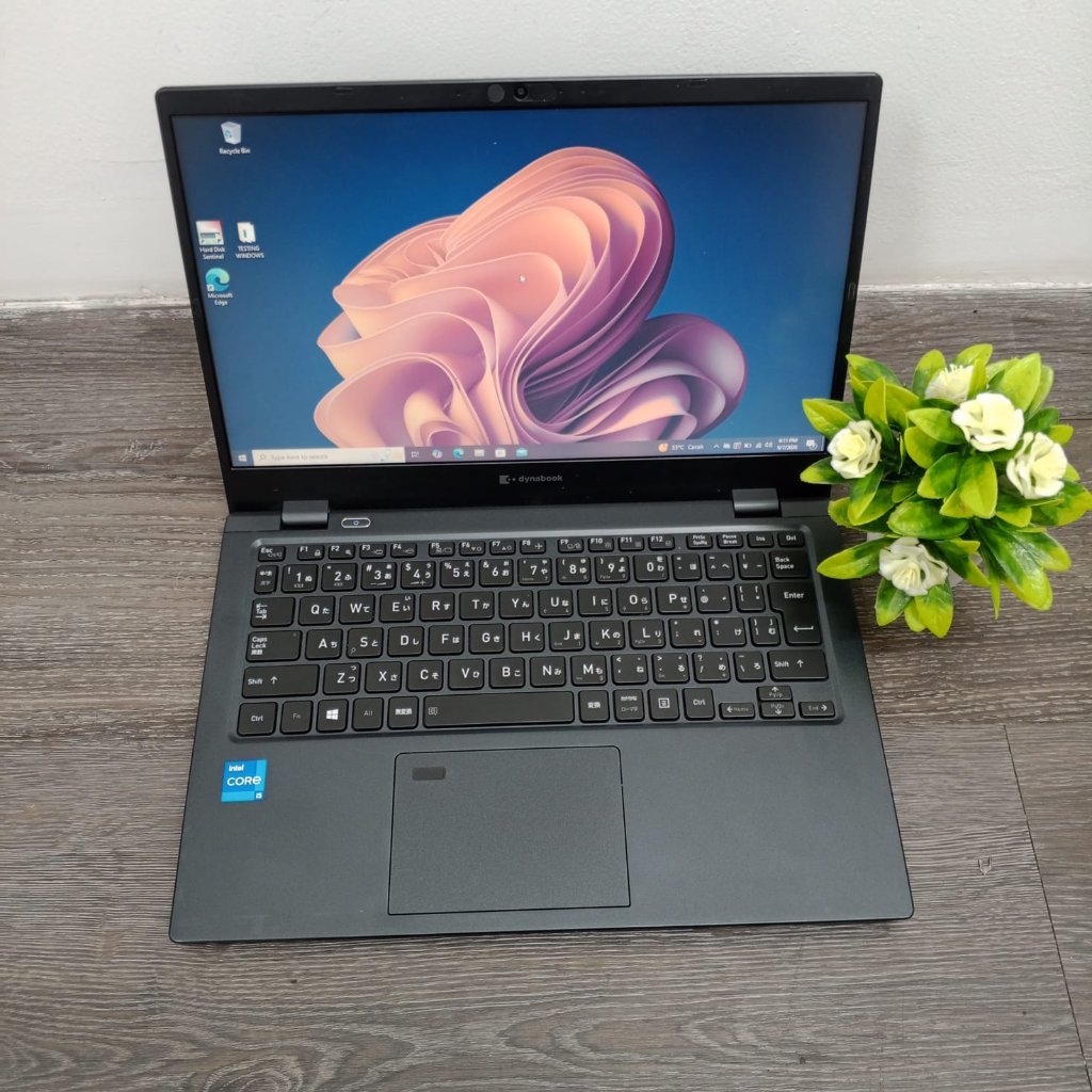 TOSHIBA DYNBOOK G83 H i5 GEN 11 Itel coreRAM 8GB SSD 256GB second mulus