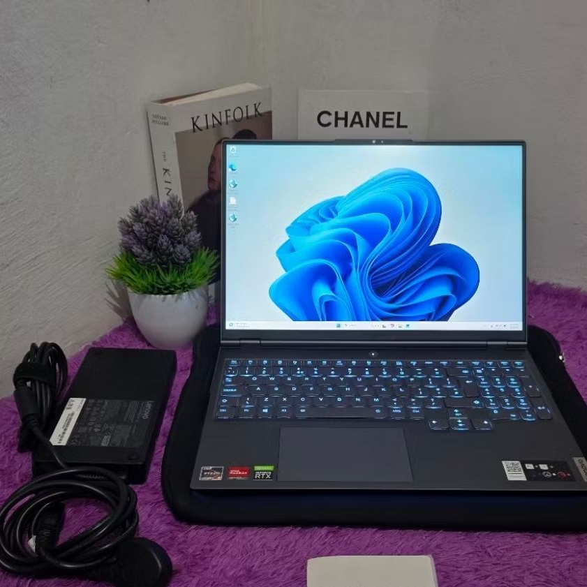 Lenovo Legion 7 rtx 3080 32gb ram ryzen 9 1tb storage