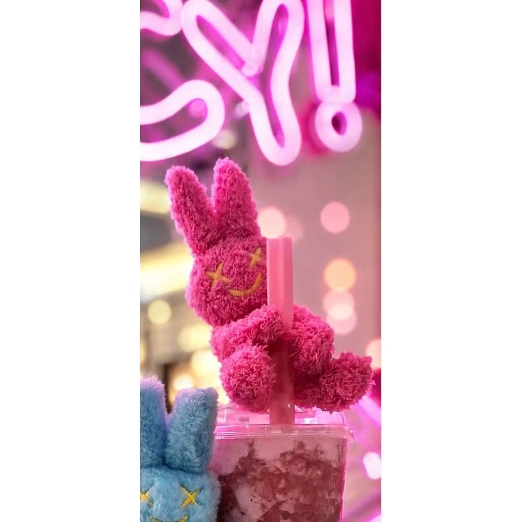 Boneka Juicy Sally warna Pink/ Gantungan Tas Juicy Sally/ Boneka Bunny Pink/ Bag Charm Kelinci Pink