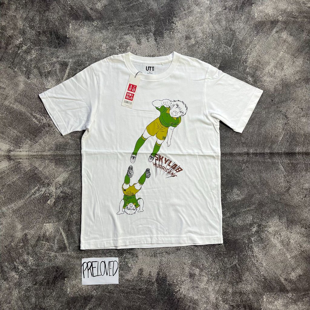 Tshirt Uniqlo UT x Captain Tsubasa Skylab Hurricane Kaos Putih ukuran M