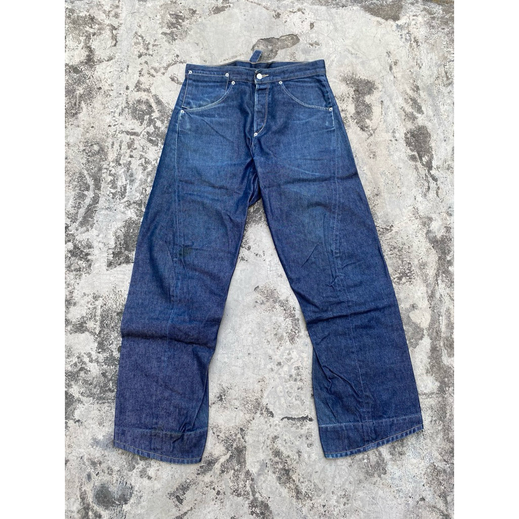 2000s Levis Engineered Buckleback Indigo Blue Twisted Jeans