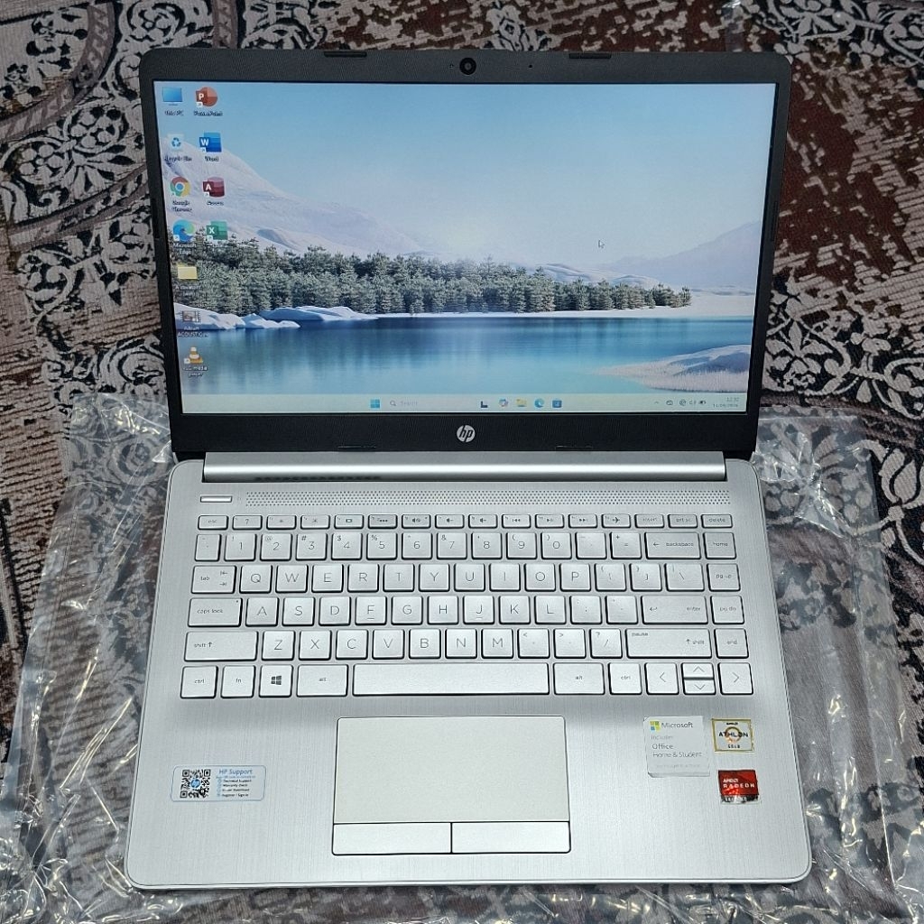 Laptop HP 14s-dk1122au AMD ATHLON GOLD 3150U RAM 4GB SSD 512GB Windows 11 Generasi Terbaru Siap Paka