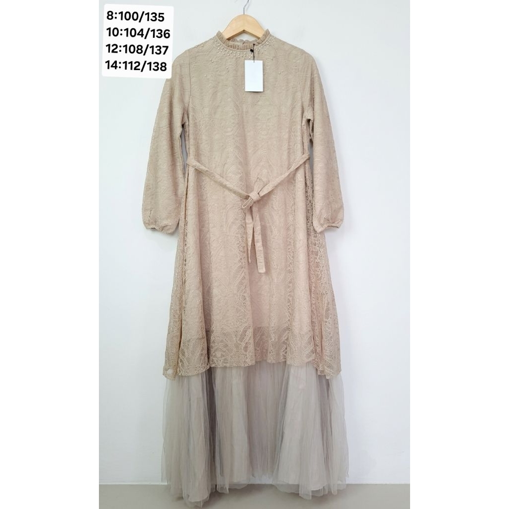 VALINO Gamis wanita lace tutu lengan panjang warna krem dengan ikat pinggang