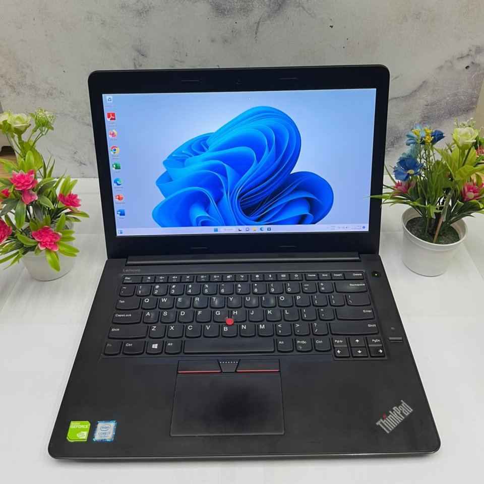 LENOVO THINKPAD E470 CORE I7 GEN 7 RAM 8 GB SSD 256 GB DOUBLE VGA NVIDIA GEFORCE 940MX