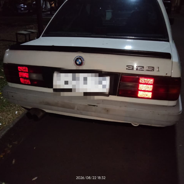 Sepasang Stoplamp / Lampu Belakang BMW E30 Pre-Facelift Original