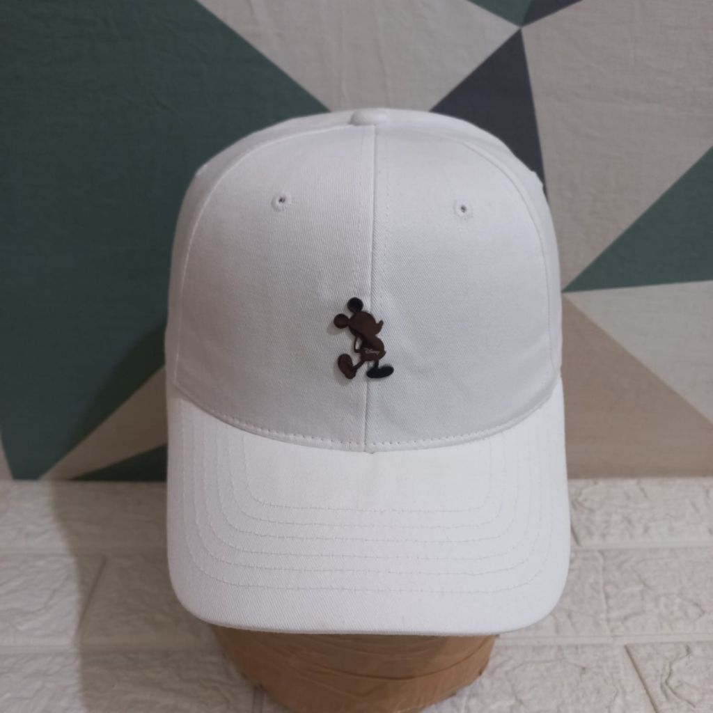 Topi Disney Mickey Mouse Logo Besi Unisex Stok 8039