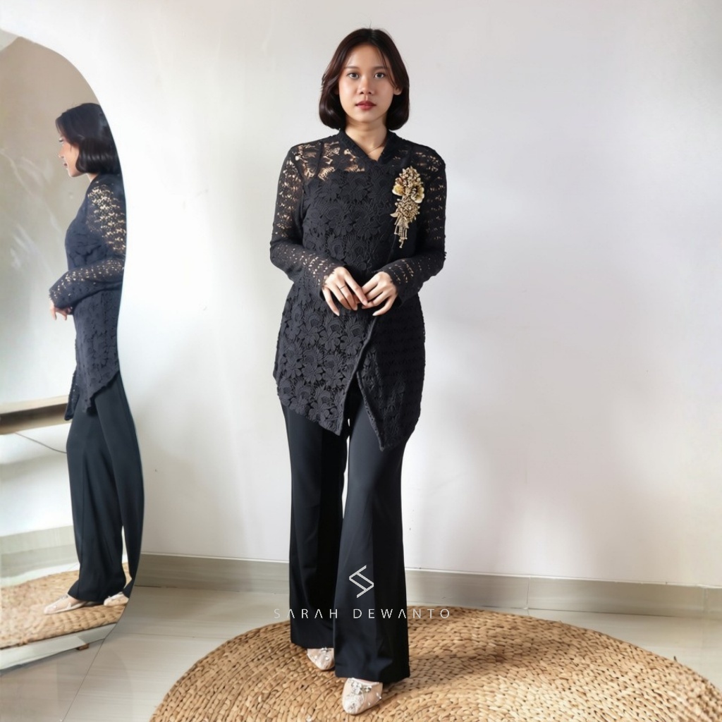 Sarah Dewanto Kebaya Janggan Tangan Panjang