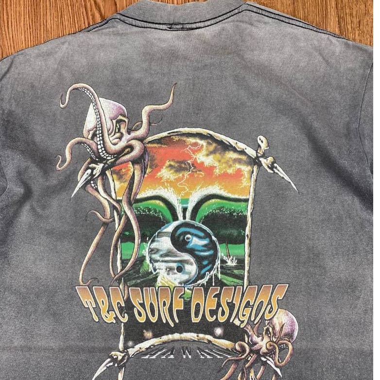 Kaos Vintage Art Surfing T&C Tshirt