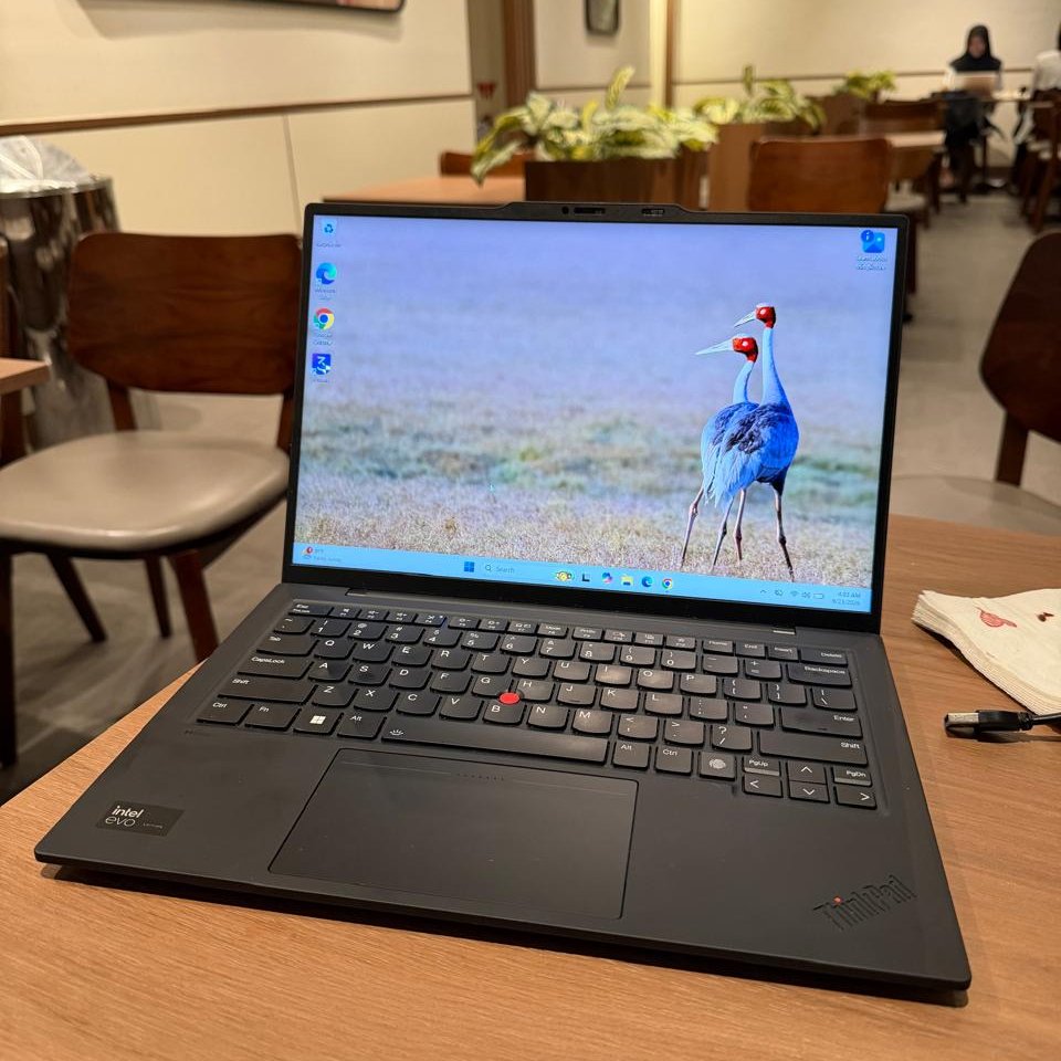 ThinkPad X1 Carbon Gen 12 Ultra 7 U7-155U 32GB 1TB