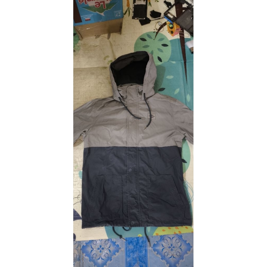 Jaket parka eiger original
