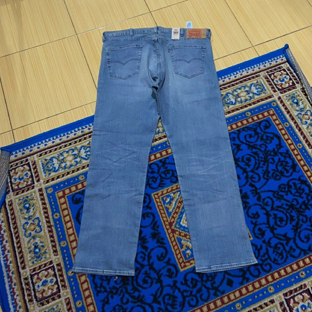 Celana Jeans Levis 501 Light Blue - size 42