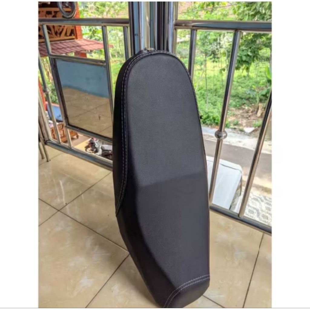 JOK MOTOR KHARISMA SESET PAHA-JOK KHARISMA DOUBLE SEAT COAK SAMPING KULIT MBTECH CAMARO