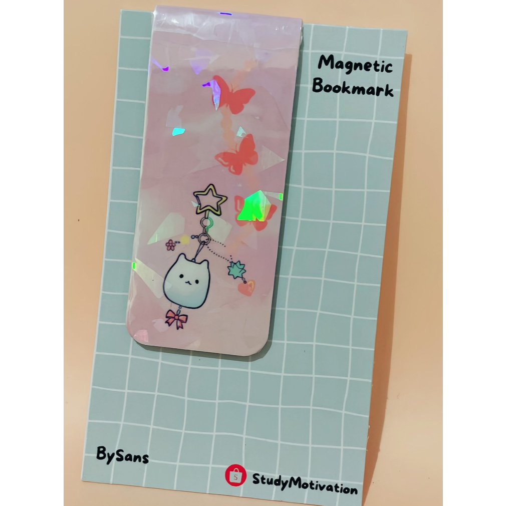 

2 Cute Magnetic Bookmarks
