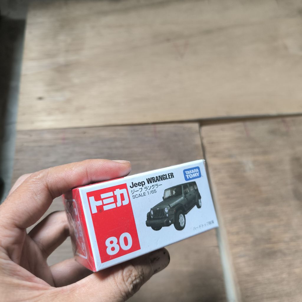 tomica regular jeep Wrangler