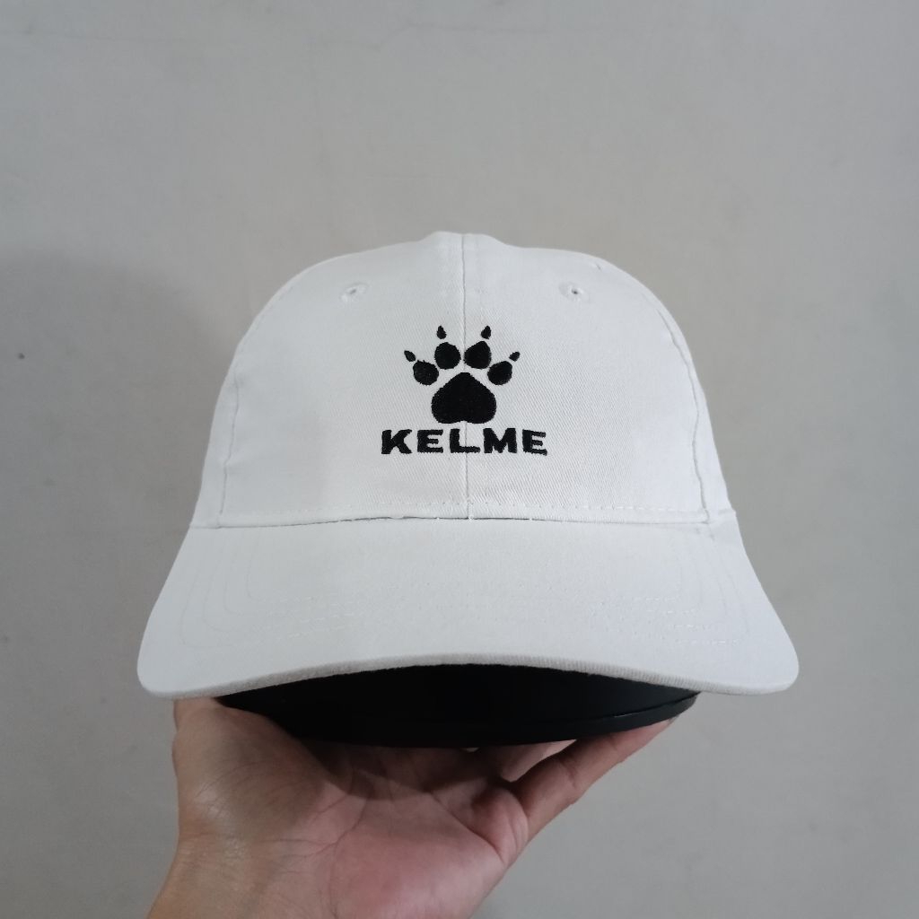 TOPI SIMPLE CAPS. BRAND KELME. TOPI THRIFTING