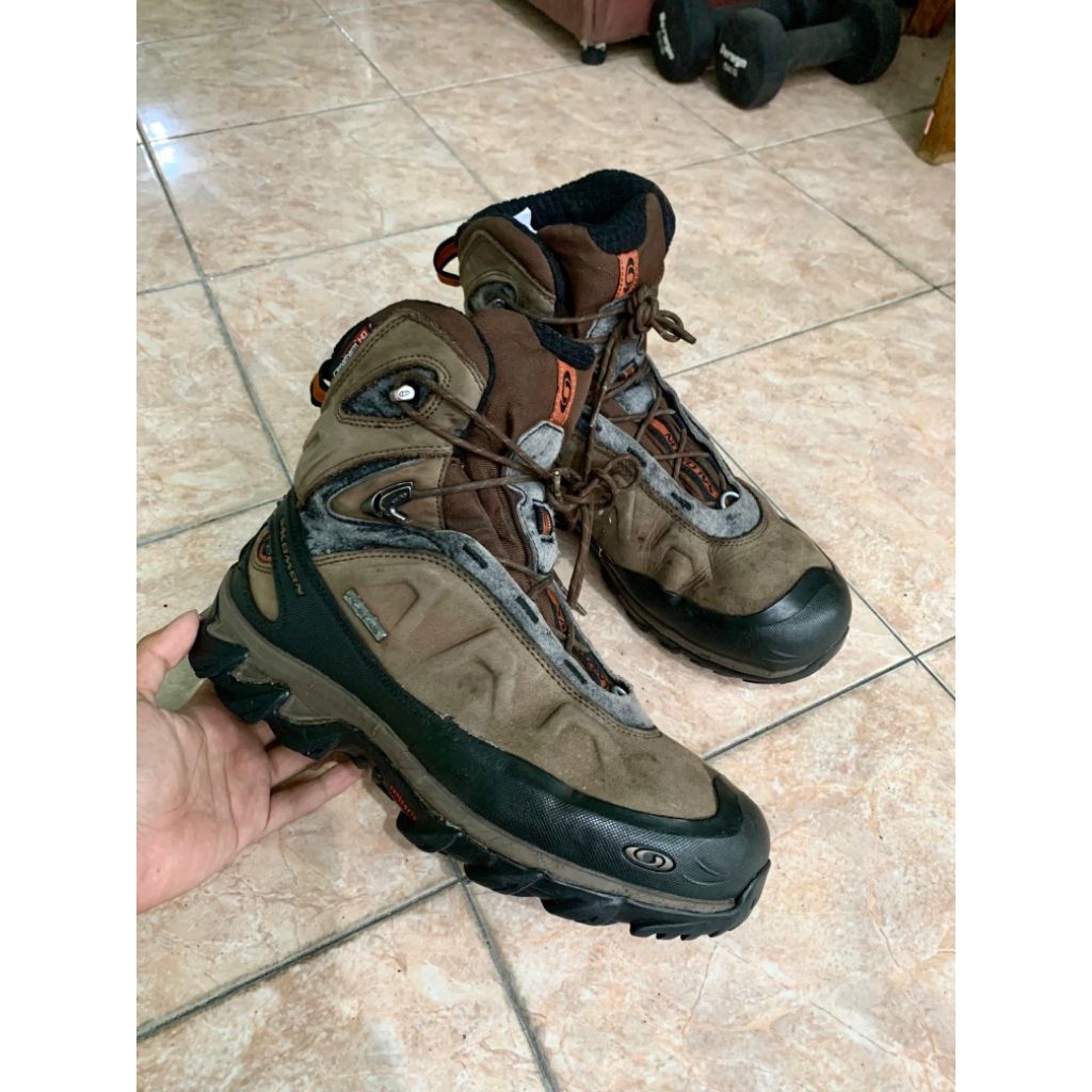 Sepatu Gunung Salomon (second)