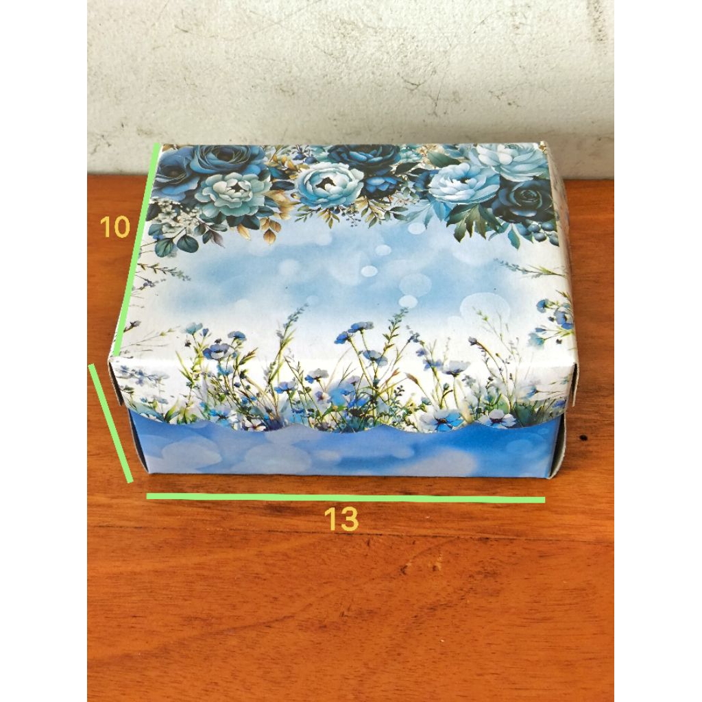 

Dus Snack Renda/Aqua motif Bunga Dahlia