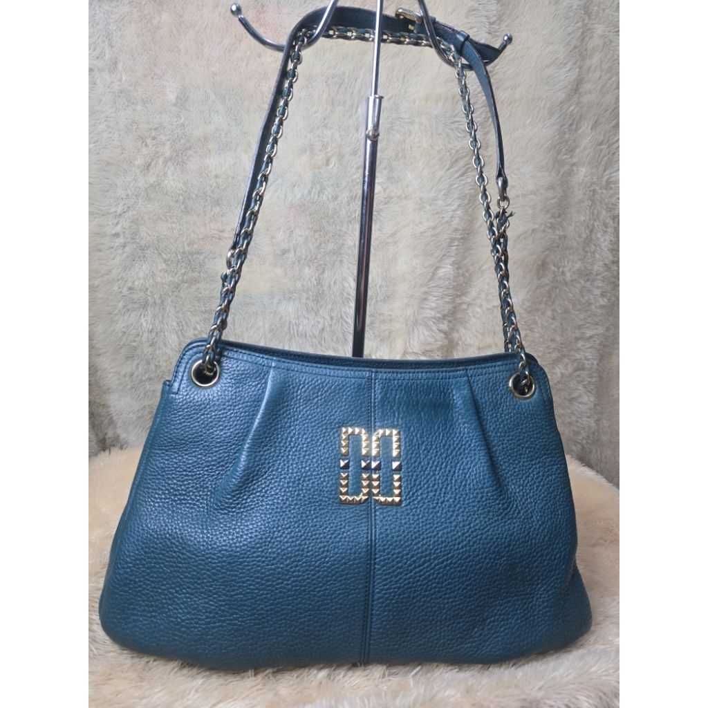 Sling bag shoulder bag Daks