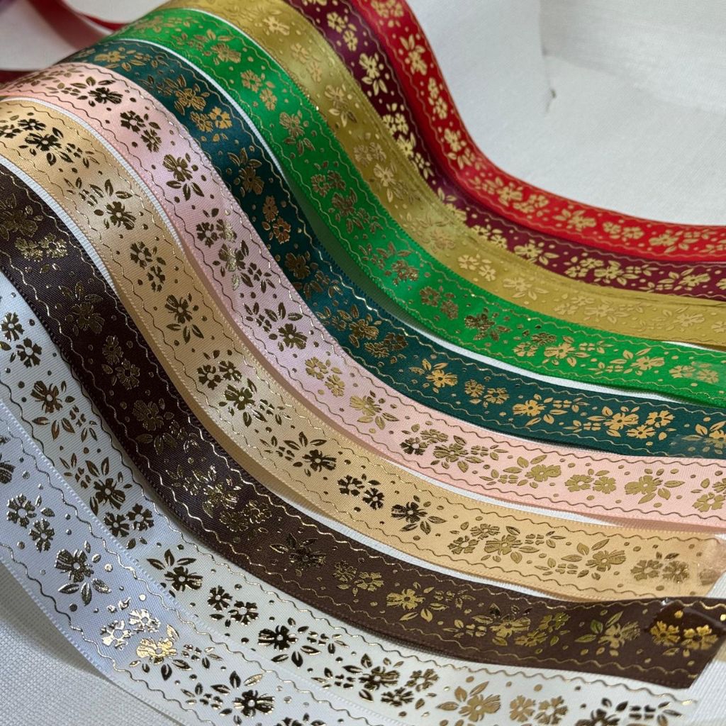 

1 Roll (20 Yard) - Pita Motif Bunga