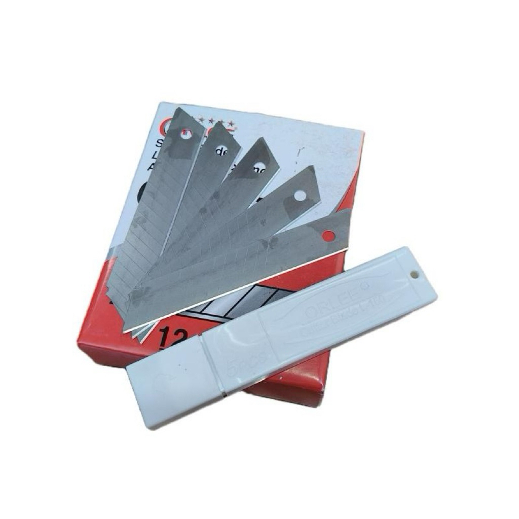 

Isi Cutter ORLEE 1 Dus (12 Pack) – 1 Pack Isi 5 PCS Mata Pisau Tajam Awet Kualitas Bagus Harga Terjangkau