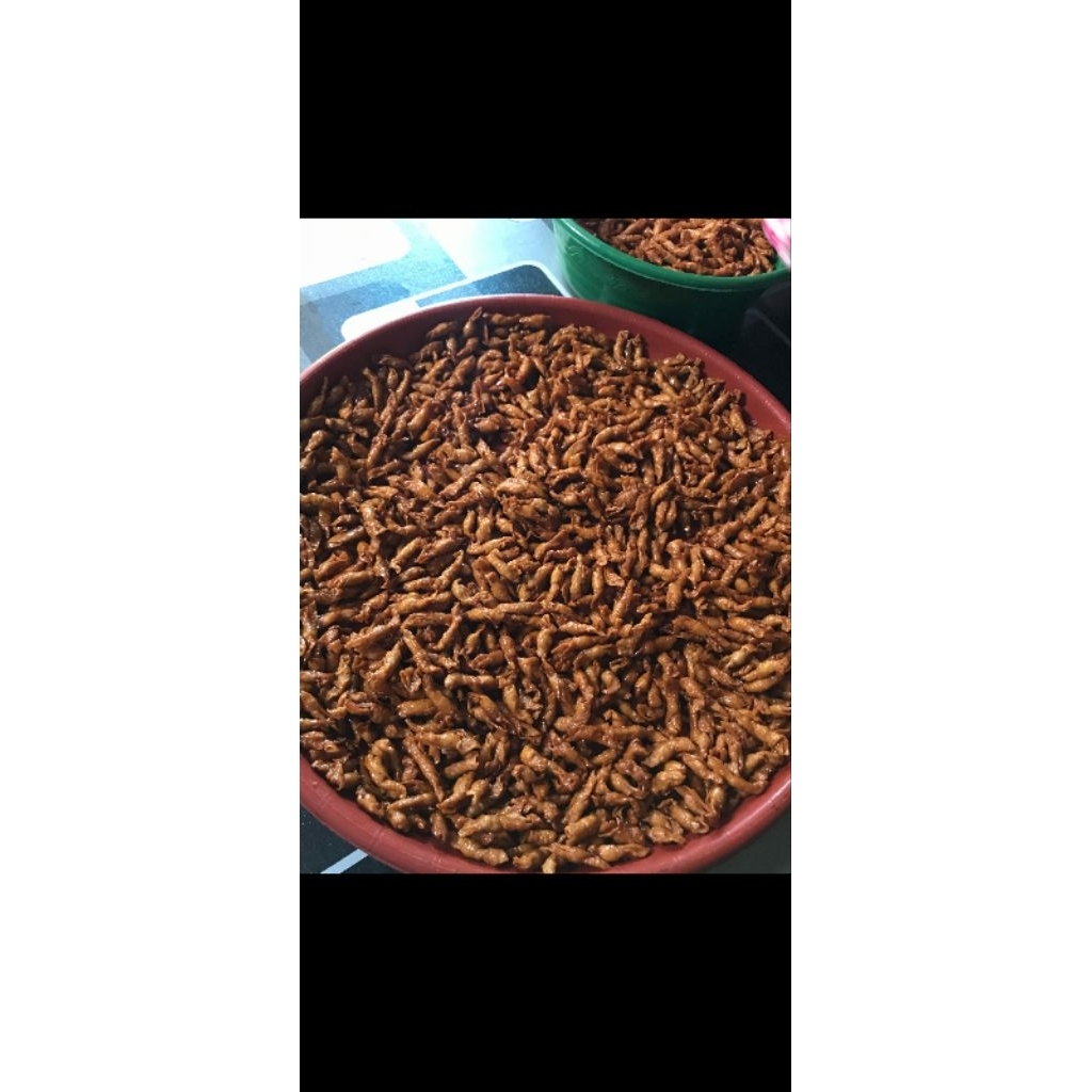 

cemilan kacang sembunyi renyah