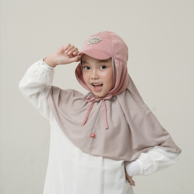 Bani Batuta - Kerudung Mireille Hijab Instan Anak Bertopi