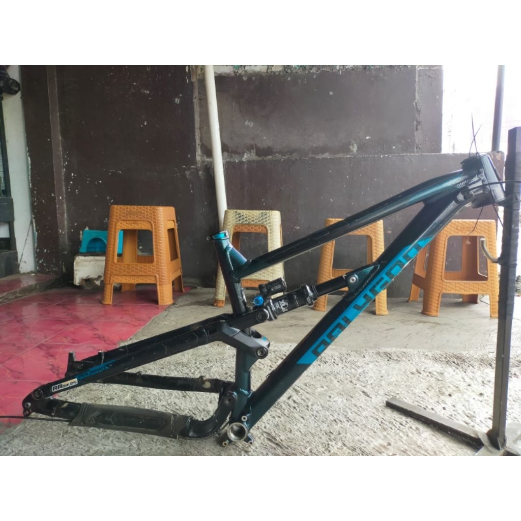 Frame Polygon Siskiu N9 29r M Frame Sepeda MTB Enduro