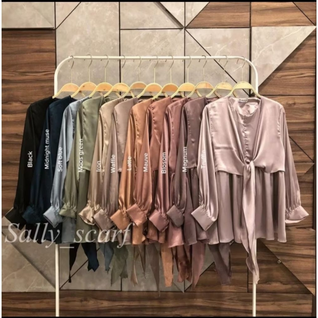 PRELOVED Blouse by Sally Scarf