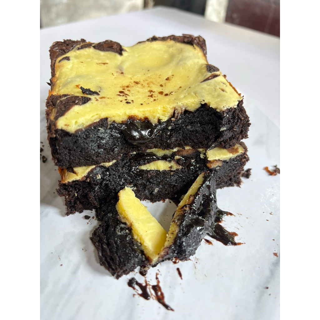 

brownies cheese melted size 20x10cm