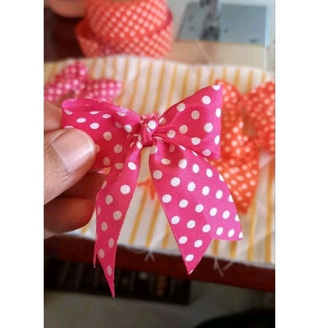 

Pita Handmade Cantik | Cocok untuk Souvenir, Hiasan Kado, dan Aksesoris