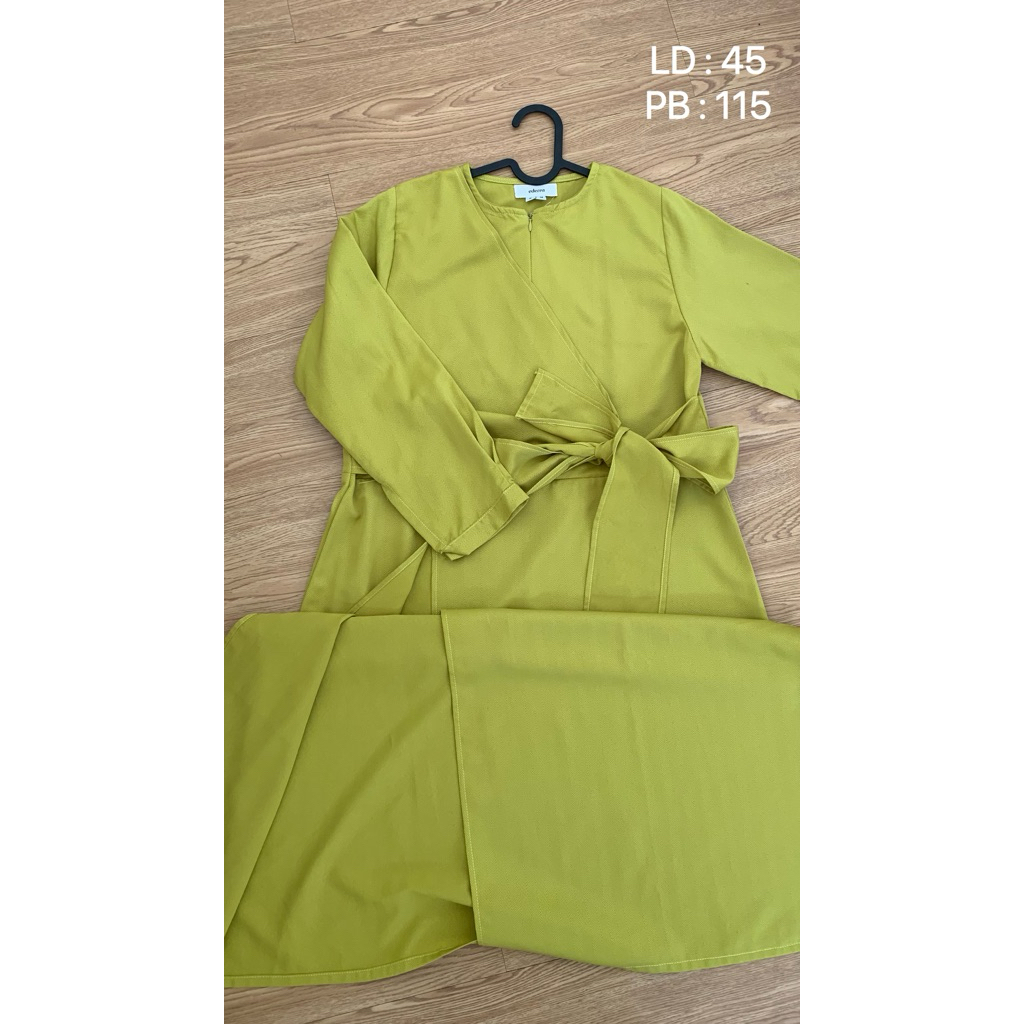 dress pita belah samping